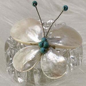 🦋Butterfly/Pendant and brooch. made of sea shell material🦋#BROCHE